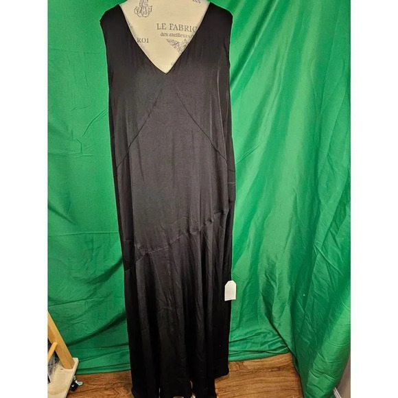 Universal Standard Dresses & Skirts - NWT Universal Standard Womens‎ Black Sleeveless Maxi Dress L 22 24
